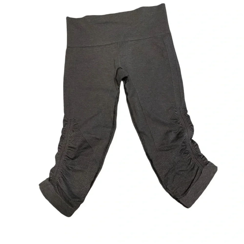 Lululemon Athletica Flow & Go Seamless Cropped Women Leggings Size 4